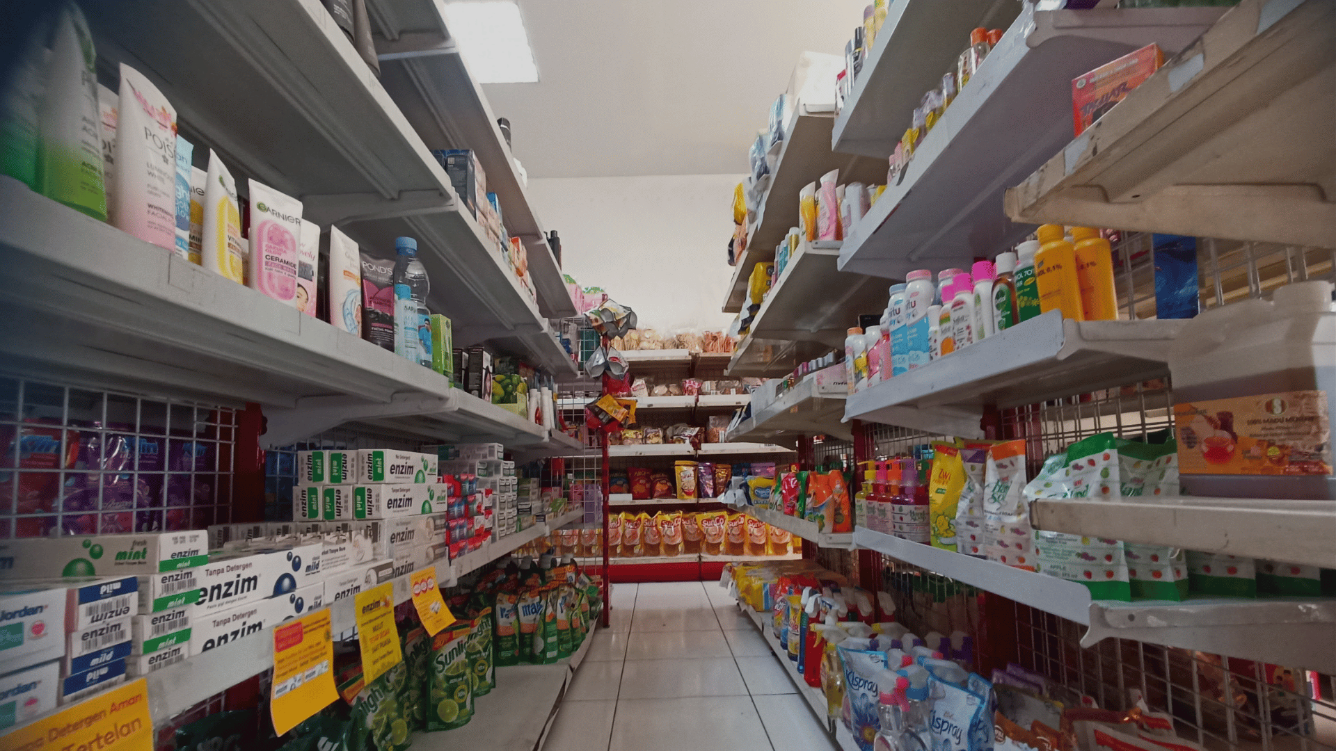 Latar Belakang Gedung Koperasi Kokami